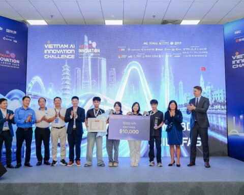 Chỉ có 48 tiếng, những gương mặt trẻ này đã xuất sắc vượt qua 339 đối thủ để giành phần thưởng 10.000 USD tại VAIC 2026
