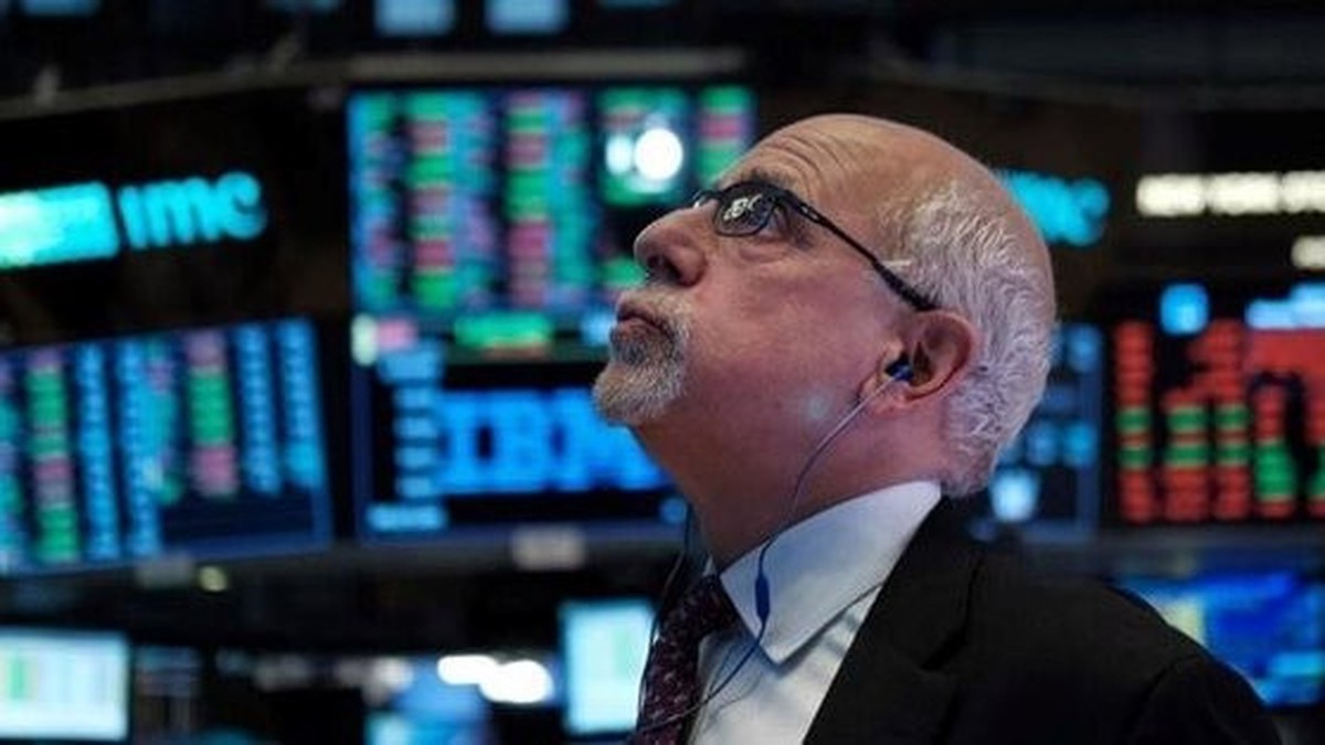 Khối ngoại chi hàng trăm tỷ “gom” một mã Bluechips trong ngày VN-Index lao dốc hơn 40 điểm