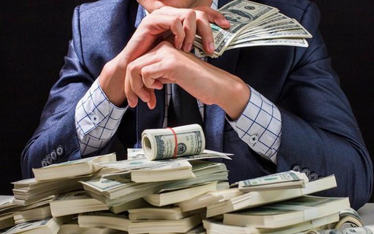Một tỷ phú Việt vừa “đánh rơi” 2.700 tỷ đồng