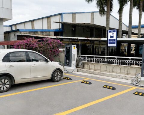 1 hãng xe điện lắp hàng nghìn trụ sạc khắp Việt Nam, giá sạc mỗi lần chỉ bằng cốc trà đá