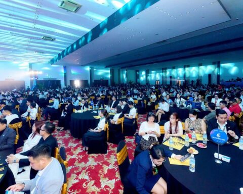 Bùng nổ lễ ra mắt tháp căn hộ Sun Group Nha Trang với gần 800 khách mời tham dự