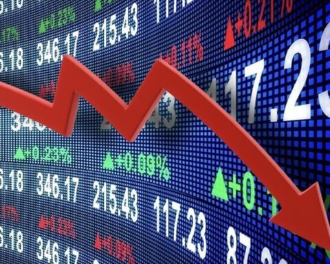 VN-Index ‘bốc hơi’ gần 44 điểm