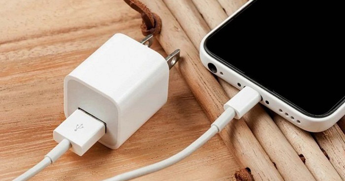 4 thói quen sạc pin tàn phá iPhone nhanh nhất
