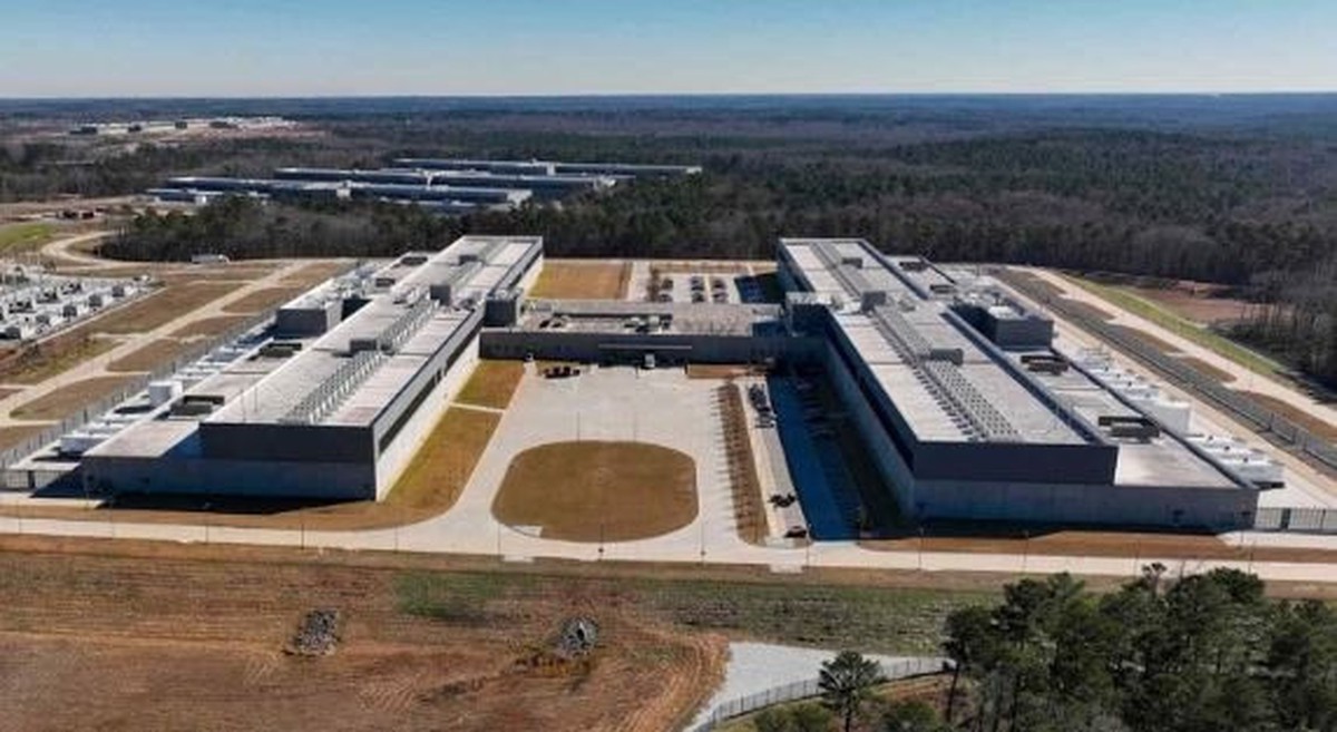 1.650 tỷ USD: Khoản nợ ẩn khổng lồ khiến Thung lung Silicon choáng váng, Meta, Microsoft ồ ạt phát hành cổ phiếu, trái phiếu để sống sót