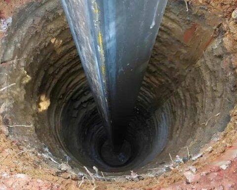 Bức tường đổ sập hoàn toàn, 41 mũi khoan sâu 9.000m thất bại, nhưng 1 phút sau tin trúng đậm tới, kho báu lộ diện nhờ công nghệ mới