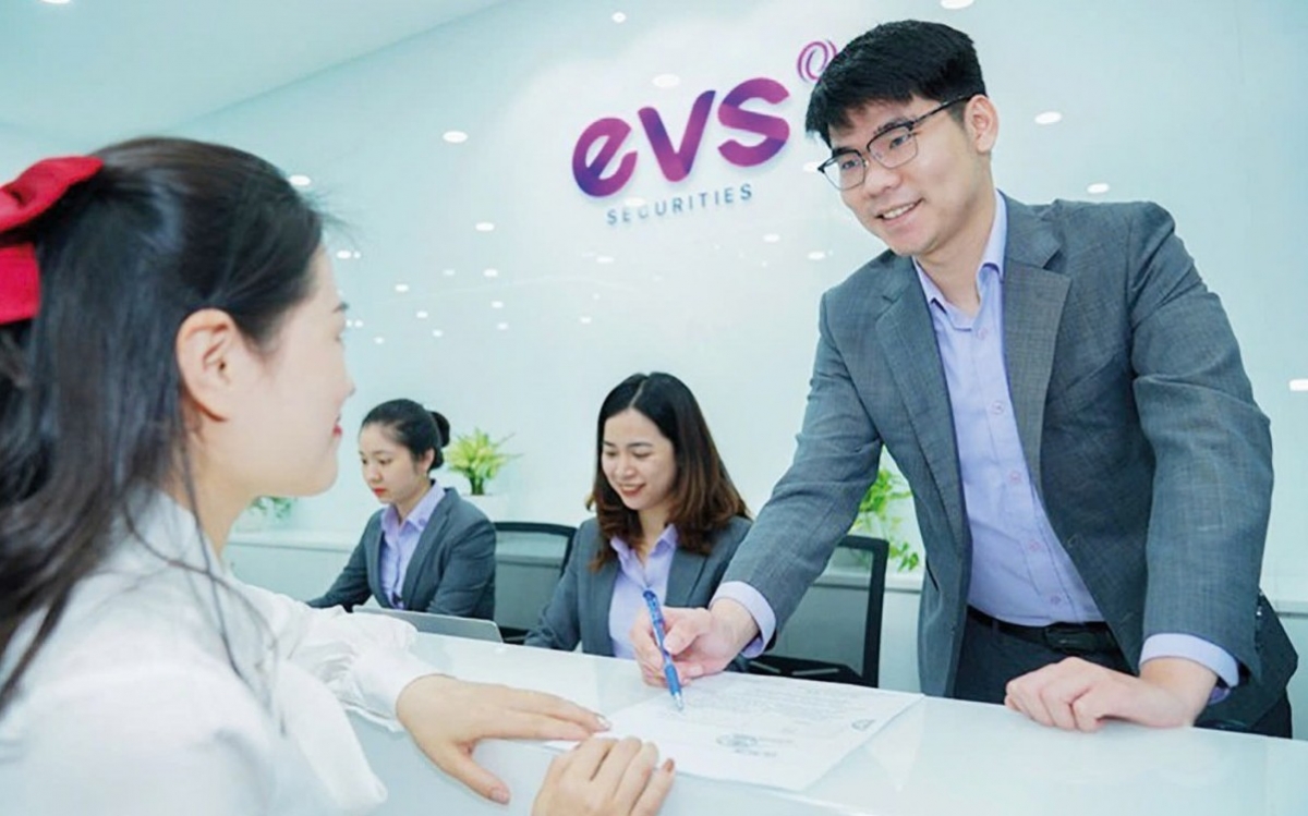 Tự doanh kéo giãn bức tranh lợi nhuận công ty chứng khoán
