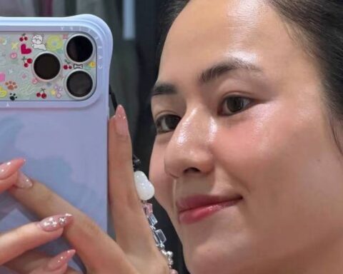 Việt Hoa tự tin khoe vẻ đẹp mộc mà không filter, lộ da đẹp mỹ mãn