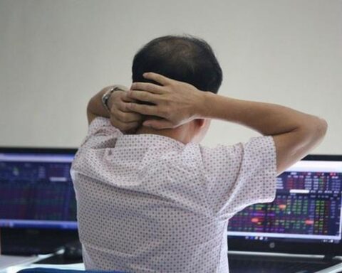 Chuyên gia chỉ ra “cái bẫy” khiến nhiều nhà đầu tư chứng khoán thua lỗ