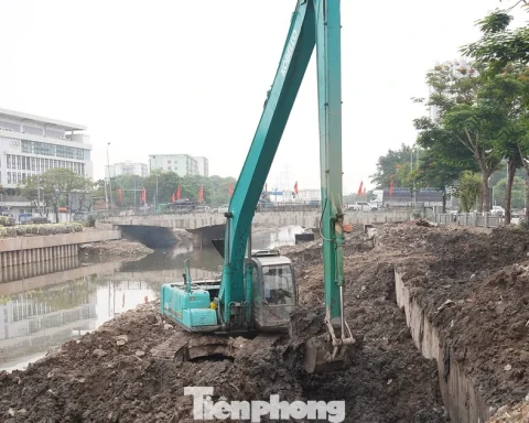 Dự án dẫn nước lưu vực sông Tô Lịch hơn 680 tỷ gặp khó trong việc tìm bãi đổ đất thải
