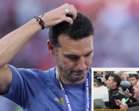 HLV Scaloni bác bỏ tin đồn mâu thuẫn nội bộ của Argentina sau thất bại ở World Cup 2026