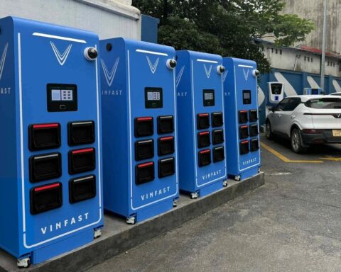 Bắt đối tượng đốt tủ đổi pin xe điện sau khi uống 20 cốc rượu