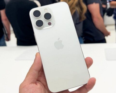 iPhone 17 rớt giá mạnh, một chiếc iPhone cũ lại đang tăng