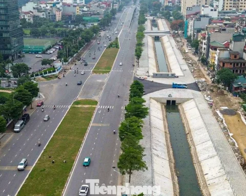 Cận cảnh tuyến đường kết nối Tây Hồ Tây thay đổi sau dự án chống ngập