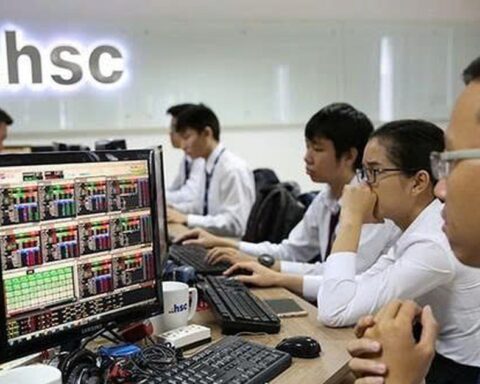 110 cán bộ nhân viên dự mua 22 triệu cổ phiếu ESOP của HSC