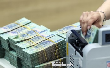 Lãi suất khó giảm sâu, thanh khoản ngân hàng kỳ vọng cải thiện nhưng còn nhiều áp lực