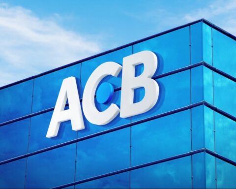 ACB lãi hơn 10.700 tỷ đồng trong nửa đầu năm nhờ NIM cải thiện, tín dụng tăng vượt bình quân ngành