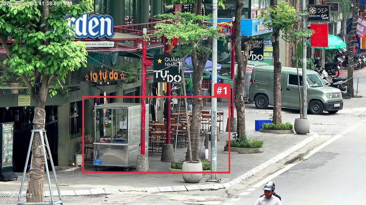 Từ tháng này, Công an Hà Nội bắt đầu áp dụng mức xử phạt mới với những lỗi sau, cao nhất lên đến 12 triệu đồng: Loạt hình ảnh vi phạm được hé lộ