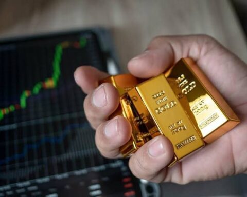 Giá vàng trồi sụt, một thế lực âm thầm “gom” hơn chục tấn