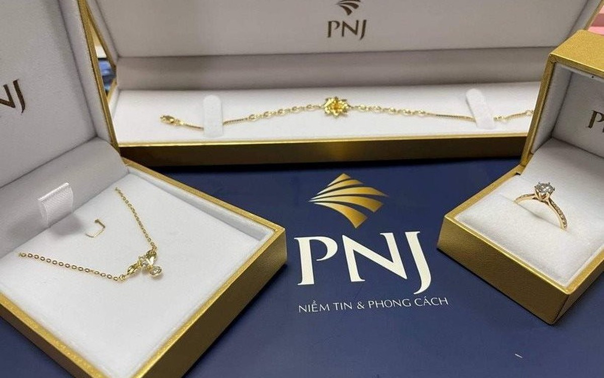Khách hàng PNJ lưu ý: Muốn bán lại vàng/trang sức phải đến đúng cửa hàng và đúng khung giờ này