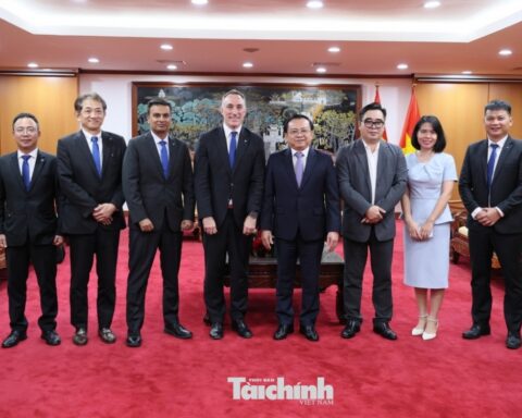 Thứ trưởng Lê Tấn Cận tiếp lãnh đạo Tập đoàn Dai-ichi Life, mở rộng dư địa phát triển thị trường bảo hiểm