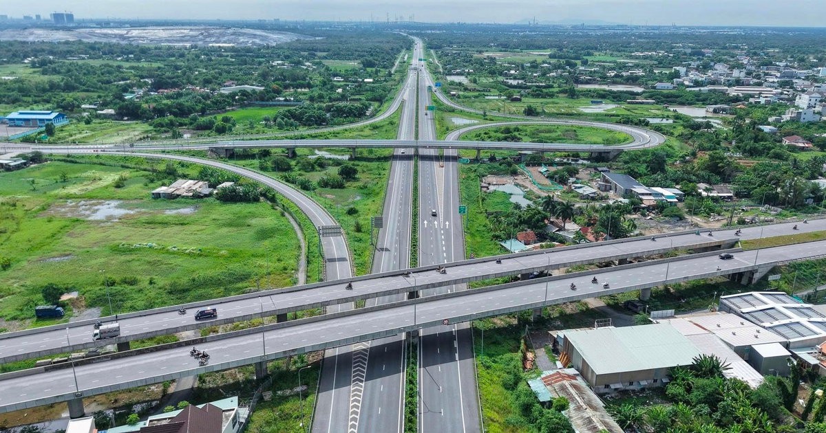 Chu kỳ công nghiệp hóa mới đang thay đổi “cuộc chơi” bất động sản miền Tây