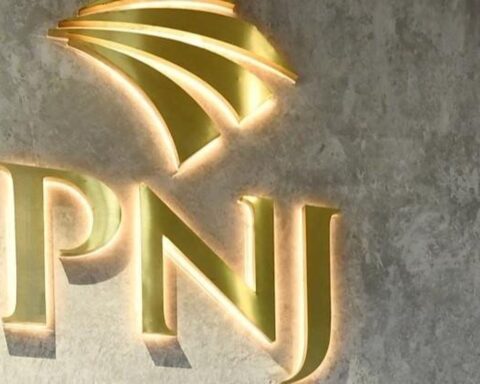 Khối ngoại đã bán khoảng 35 triệu cổ phiếu PNJ, vẫn còn nắm hơn 211 triệu đơn vị
