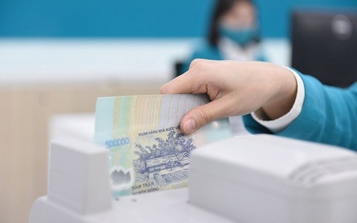 Thị trường trái phiếu doanh nghiệp chững lại, áp lực tái cấp vốn gia tăng