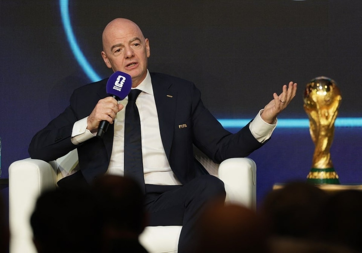 FIFA tính bán cổ phần World Cup để huy động hàng tỷ USD, UEFA nổi giận