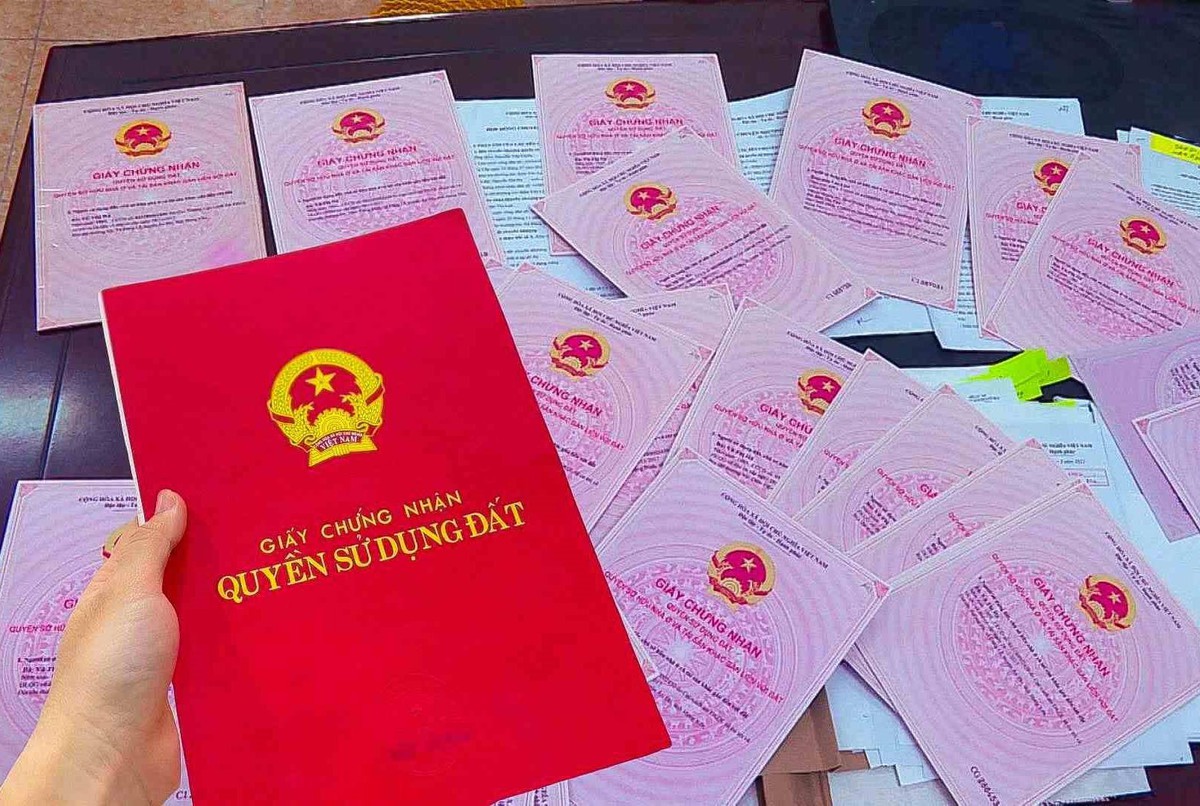 Đề xuất cấp Giấy chứng nhận quyền sử dụng đất (sổ đỏ) dưới dạng điện tử