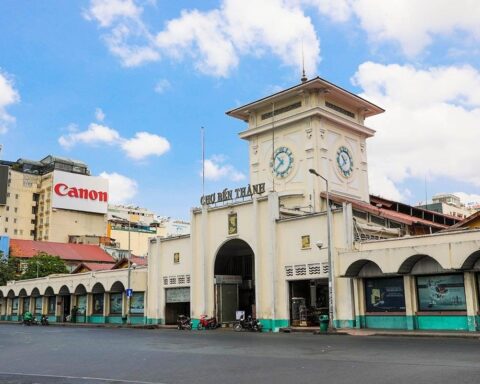 Chợ Bến Thành ở TP.HCM còn có những tên gọi nào?
