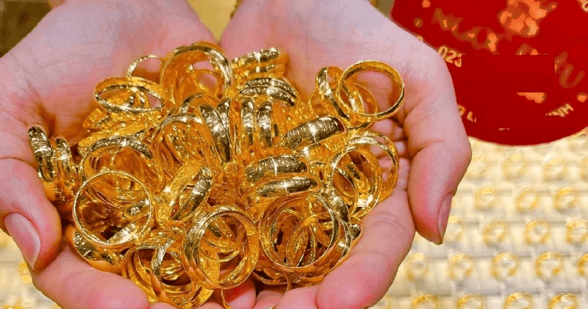 Giá vàng nhẫn trơn, vàng miếng chiều 31/7 bất ngờ quay đầu