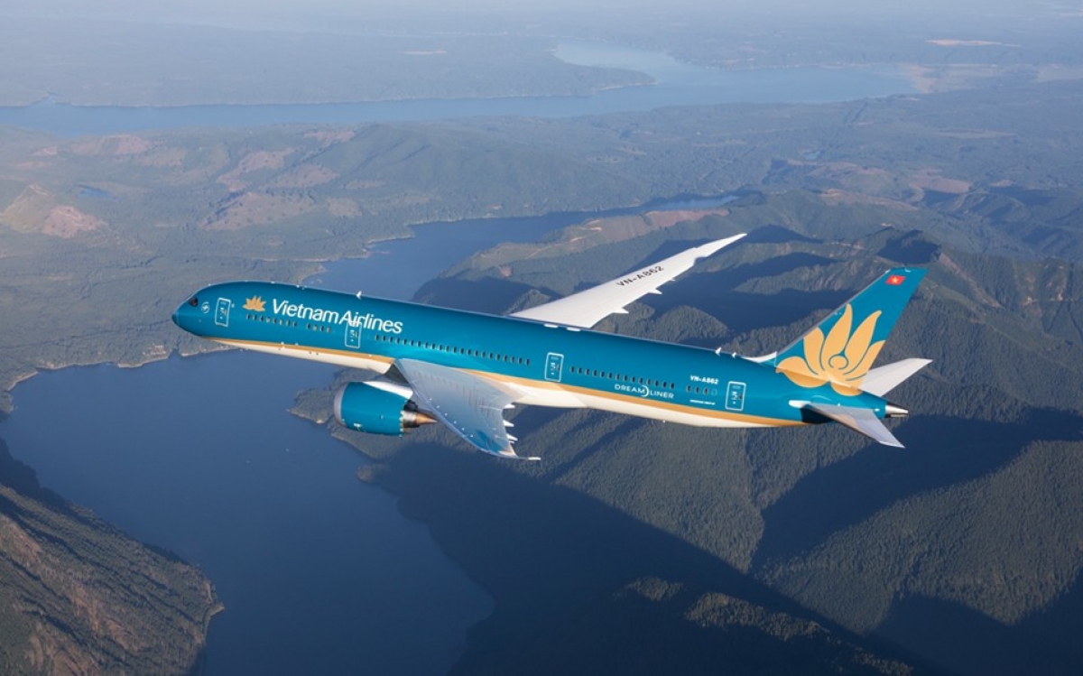 Vietnam Airlines thu hơn 76.500 tỷ đồng, báo lãi gần 4.200 tỷ đồng bất chấp “bão” giá nhiên liệu bay