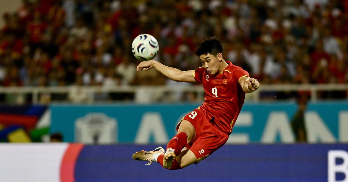 Diễn biến ĐT Việt Nam vs Singapore: Tuyển Việt Nam bỏ lỡ hàng loạt cơ hội ghi bàn