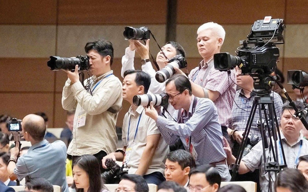 Báo chí - 