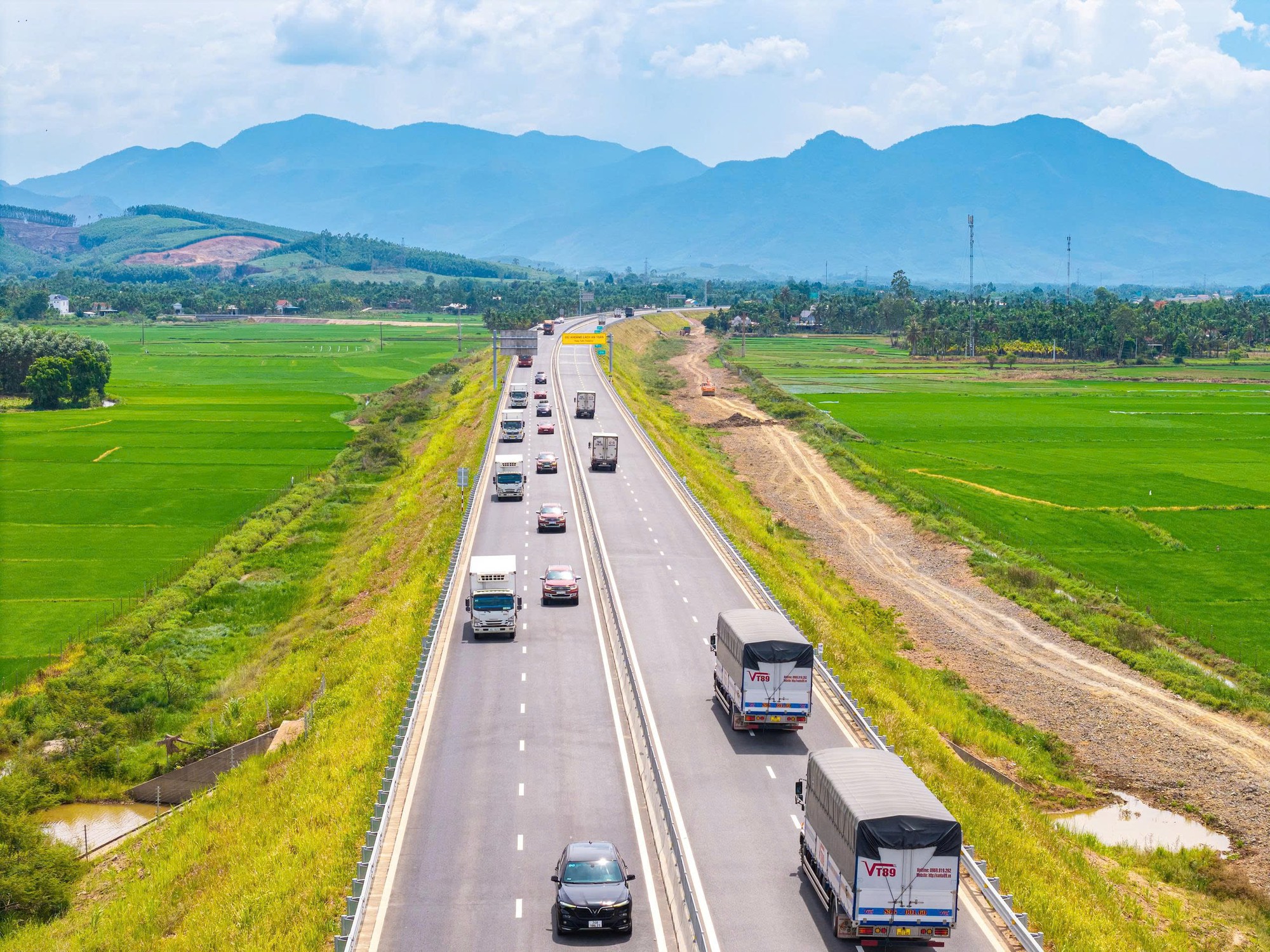 Đèo Cả (HHV) đạt lợi nhuận sau thuế bán niên hơn 389 tỷ đồng, tăng 20% - Ảnh 2.