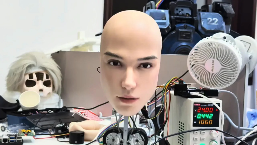 Chuyện ngược đời không tưởng: Tạo robot quá giống người thật, một công ty Trung Quốc gây tranh cãi dữ dội- Ảnh 2. Chuyện ngược đời không tưởng: Tạo robot quá giống người thật, một công ty Trung Quốc gây tranh cãi dữ dội- Ảnh 2.