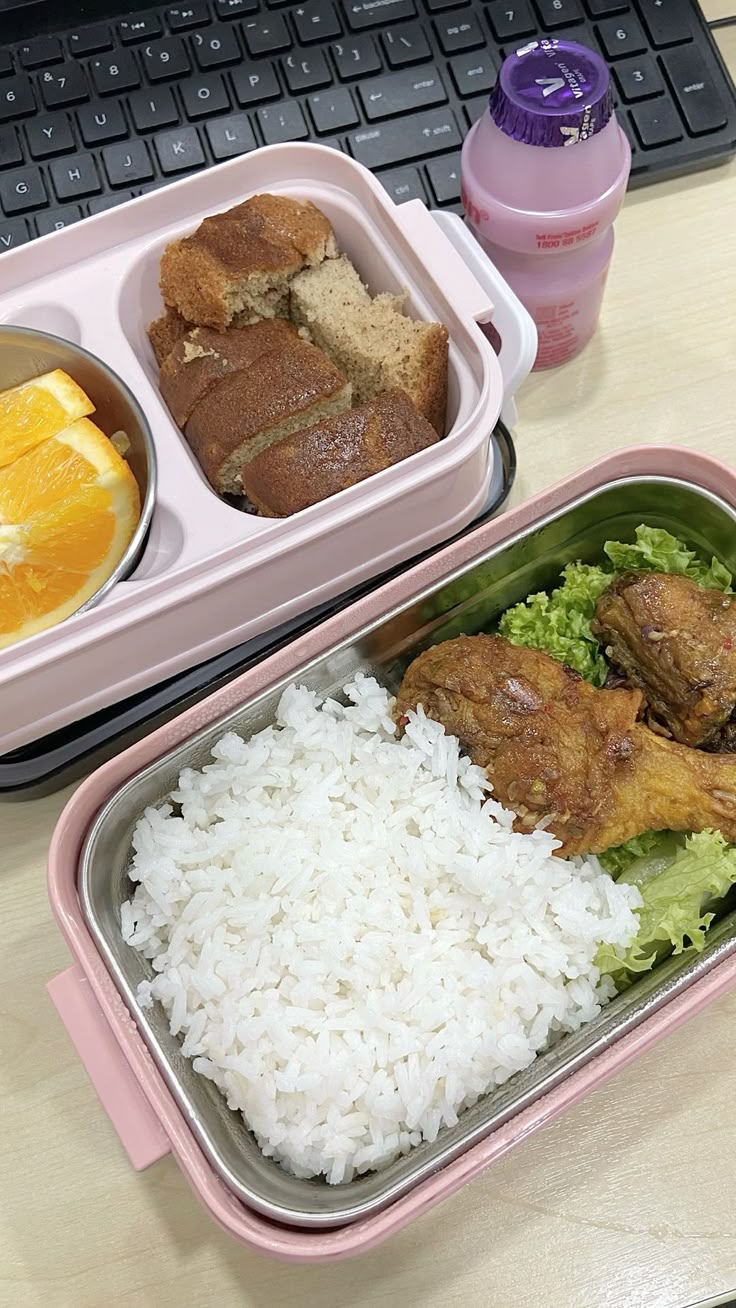 Ăn ngoài quá tốn tiền, dân văn phòng lên mạng khoe cơm tự nấu, doanh số