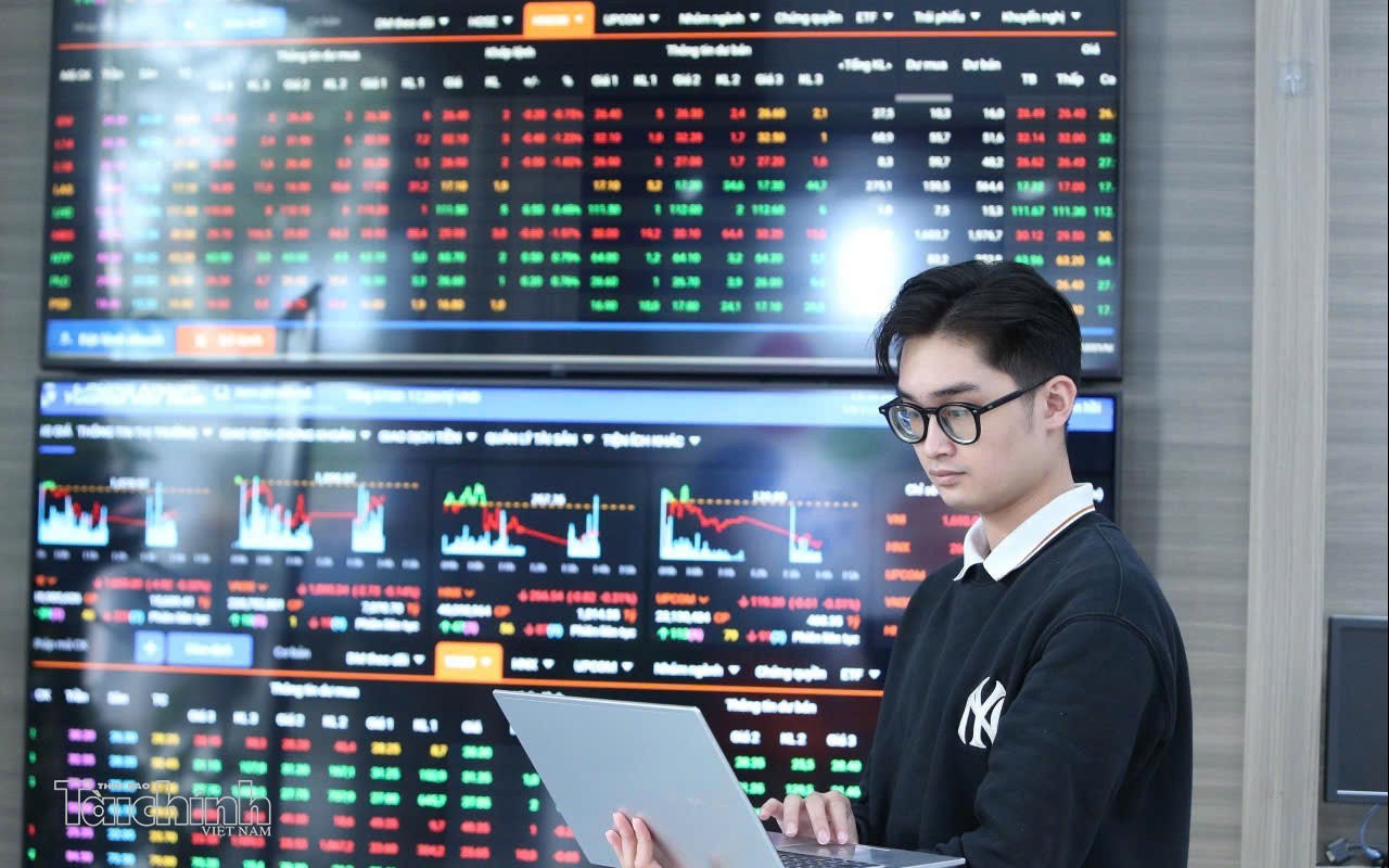 Chứng khoán ngày 17/7: Dòng tiền suy yếu, VN-Index lại đánh mất mốc 1.800 điểm Chứng khoán ngày 17/7: Dòng tiền suy yếu, VN-Index lại đánh mất mốc 1.800 điểm