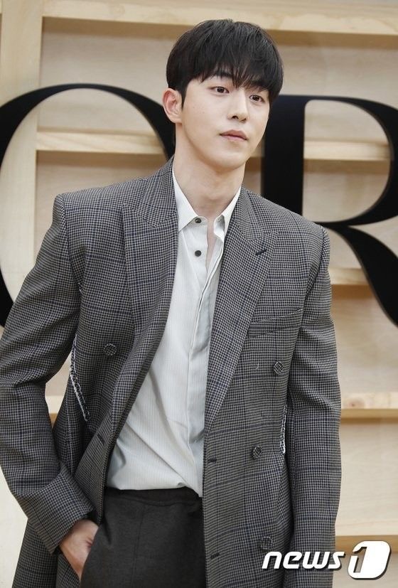 Nam Joo Hyuk trở lại với phim hot toàn cầu: Xứng danh "chàng thơ" khiến Dior mê không dứt, từ mặt đến body đều hoàn hảo- Ảnh 11.
