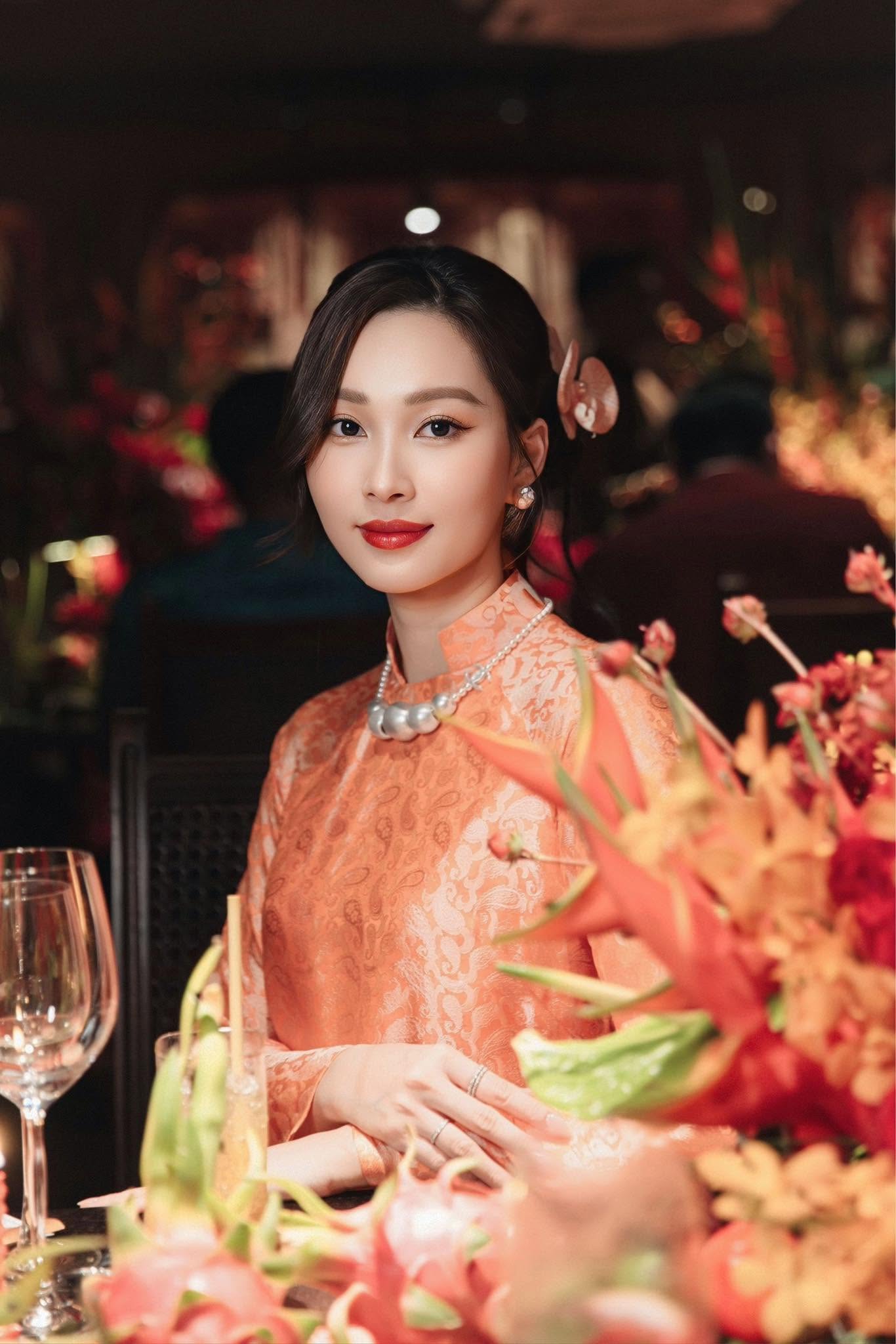 Cô gái người miền Tây kết hôn với Tổng giám đốc tập đoàn bất động sản, sống sung sướng trong penthouse ở phường Bến Nghé- Ảnh 2.