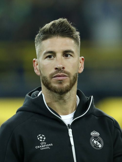 Ferrari cũ vẫn là Ferrari, Sergio Ramos có 40 tuổi vẫn nét- Ảnh 9.