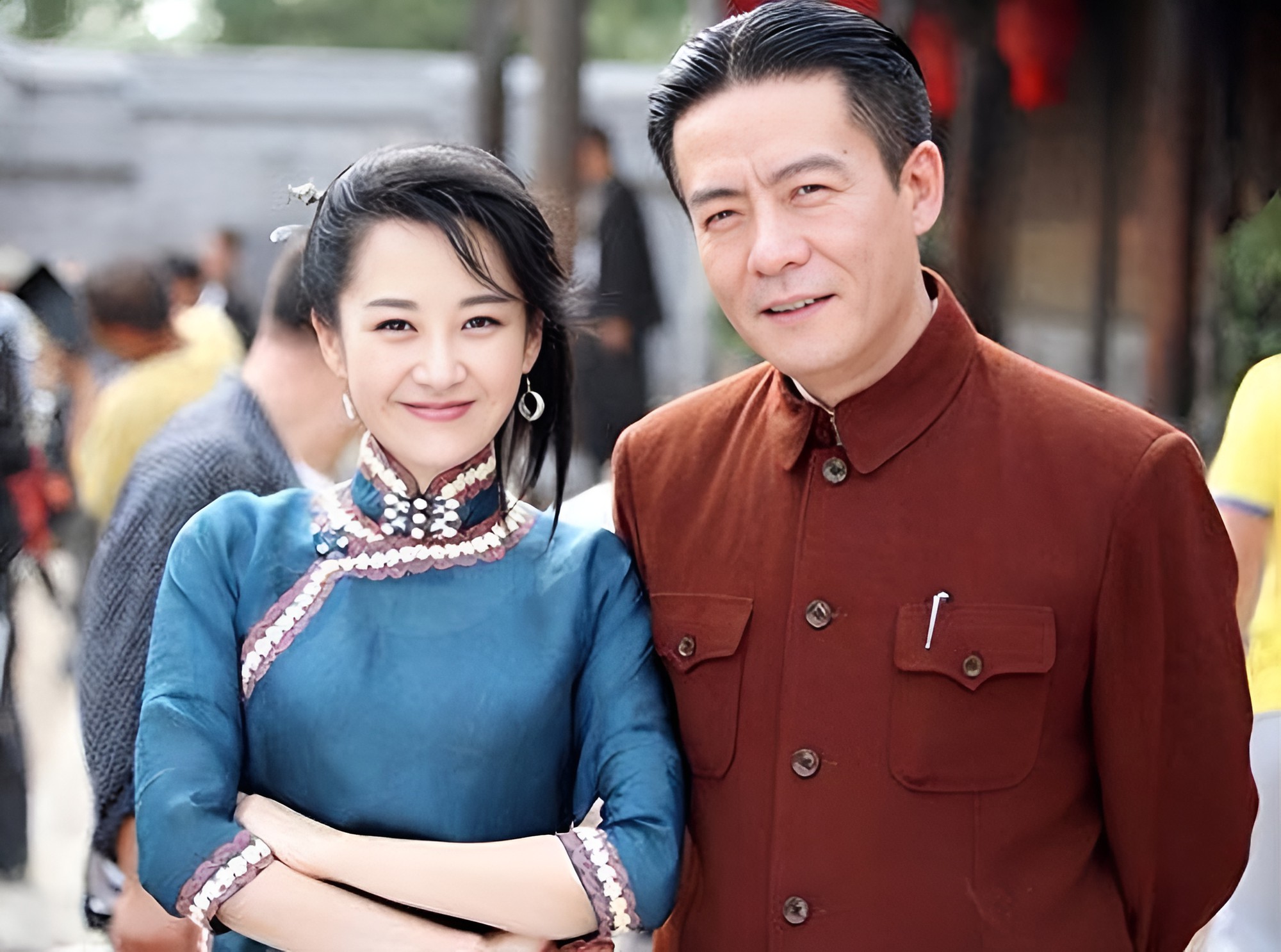 Đóng phản diện quá đạt, nam diễn viên 57 tuổi mới cưới được vợ vì ai cũng... sợ- Ảnh 2.