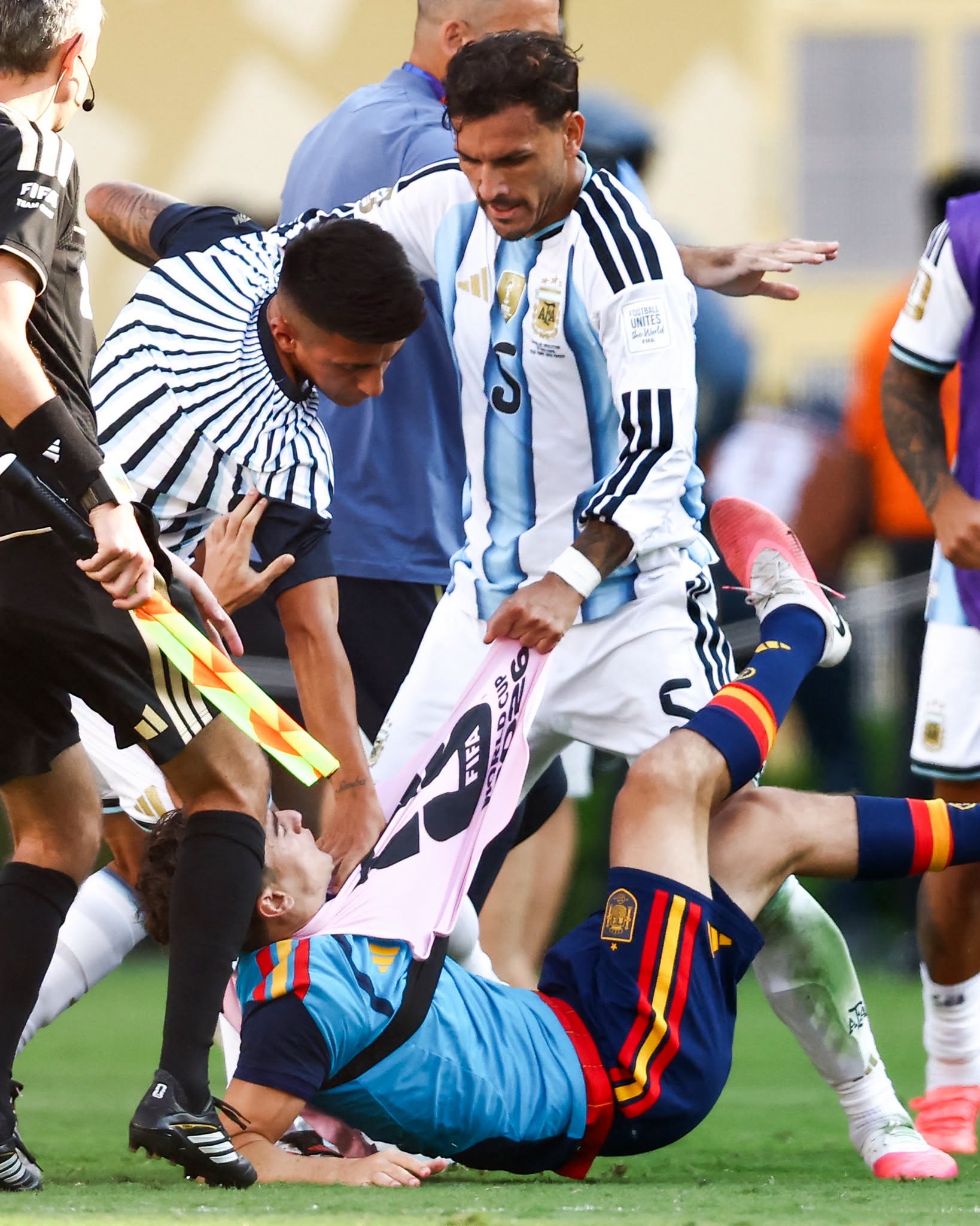 Argentina của Messi thua trận chung kết World Cup theo cách toàn diện nhất - Ảnh 8.