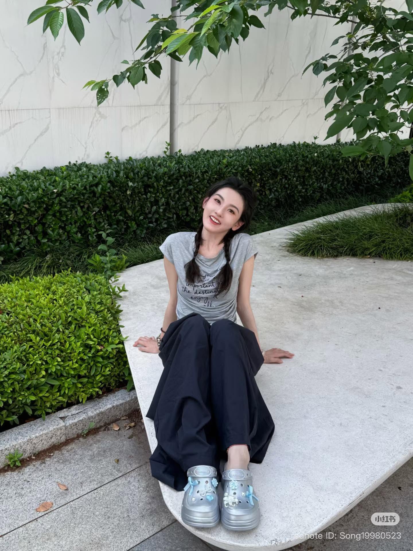 Mỹ nhân mắt to hơn miệng, lấp lánh như kim cương: Ăn mặc đẹp đến mức chẳng nỡ lướt qua - Ảnh 11.