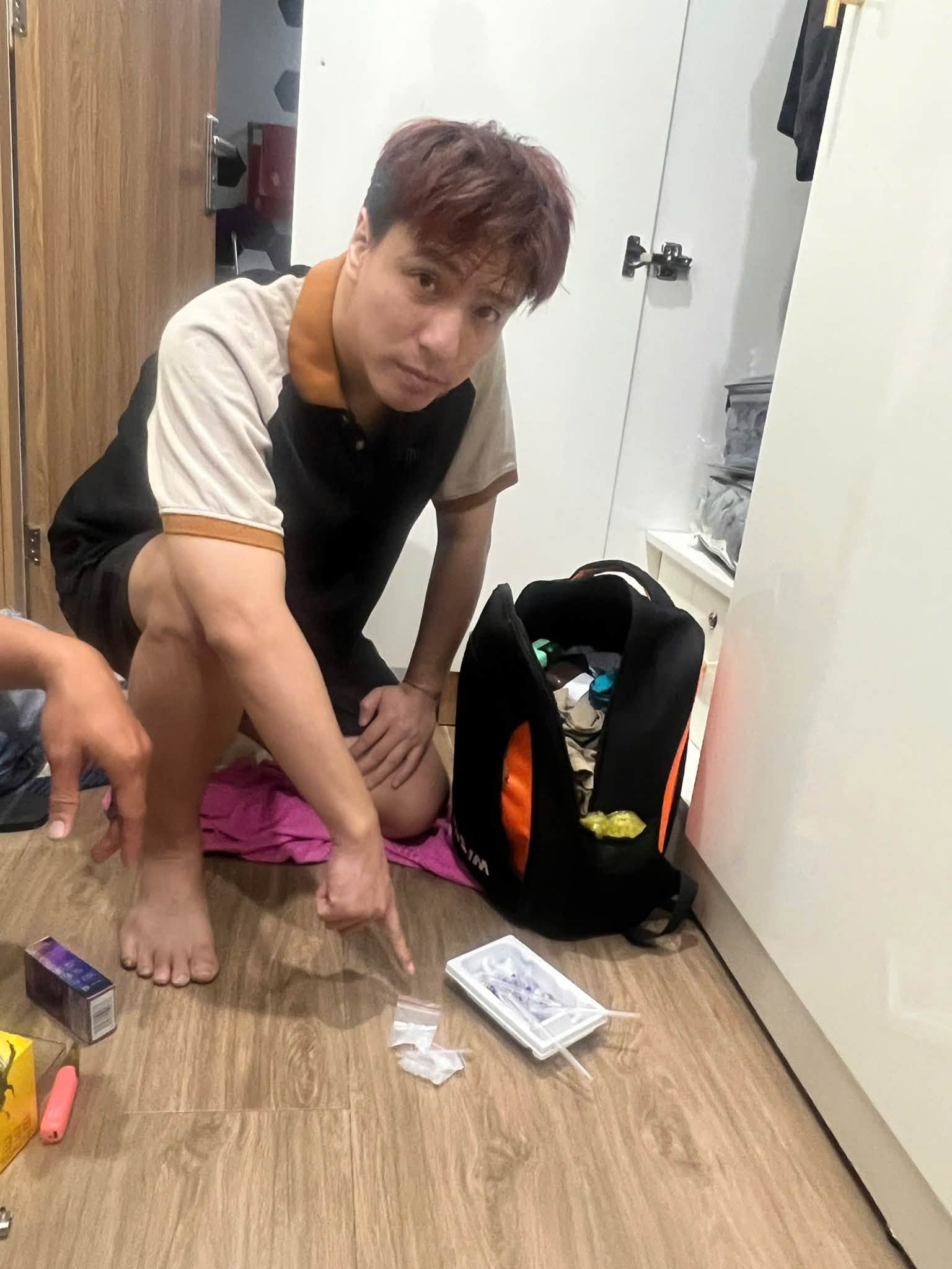 Hình ảnh ca sĩ Tăng Nhật Tuệ thời điểm bị bắt trong đường dây ma túy 48 người- Ảnh 1.