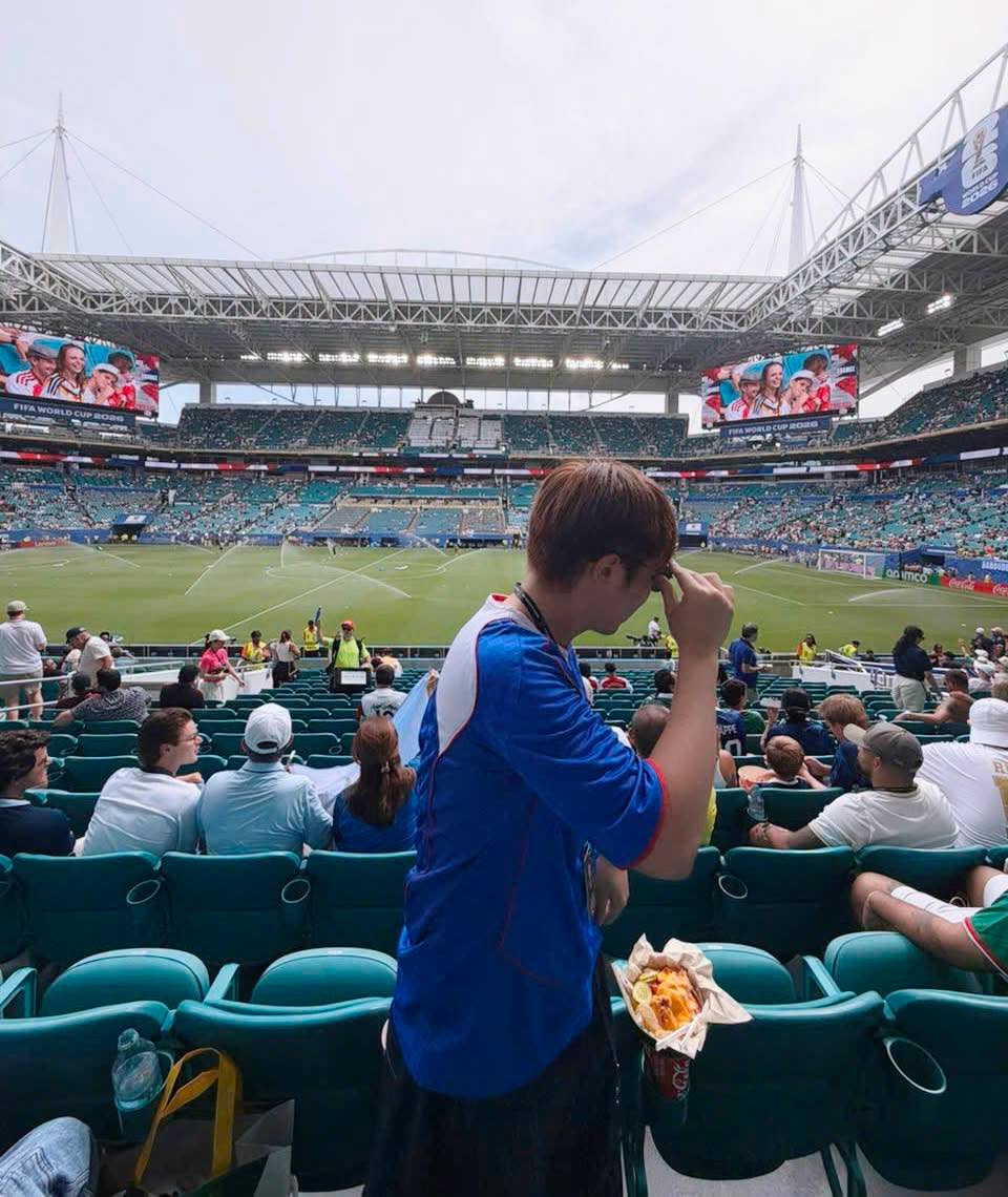 Cùng sang Mỹ xem World Cup, Mason Nguyễn vướng tranh cãi thua xa HIEUTHUHAI- Ảnh 10.