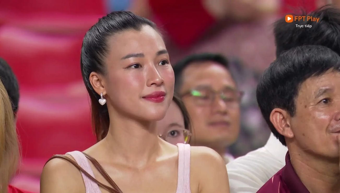 MC Hoàng Oanh và Lê Giang Patrik lộ hint hẹn hò: Đàng trai kém 2 tuổi, là tuyển thủ quốc gia- Ảnh 3.