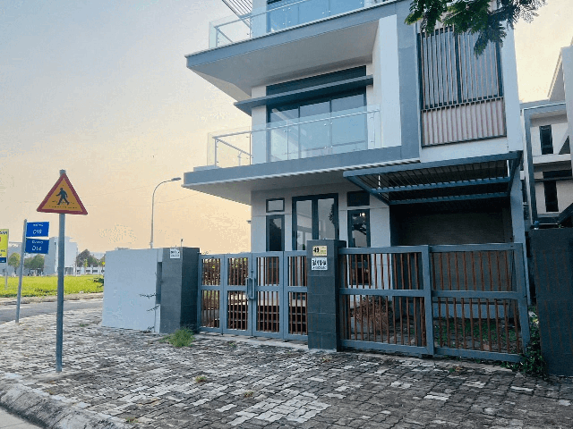 Sở Xây dựng TP.HCM: Xây nhà dưới 3 tầng, không tầng hầm với tổng diện tích sàn nhỏ hơn 250m2 được tự thiết kế, miễn giấy phép xây dựng