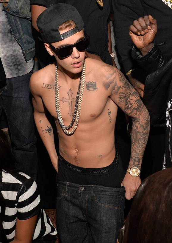 Lamine Yamal lộ hết vòng 3, khiến quần lót cháy hàng, tưởng mình là Justin Bieber hay sao?- Ảnh 5.