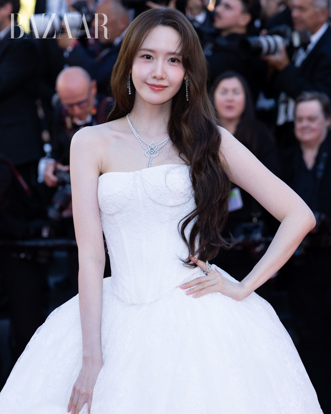 Ai đó hãy giải cứu ngay Yoona (SNSD) khỏi người đàn ông này!- Ảnh 4.
